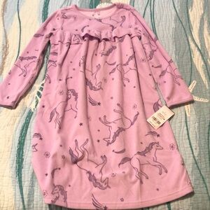 Carters size 4/5 long sleeve nightgown nwts